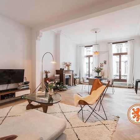 Traditional Chic, High Ceilings' Apt Aircos And Garage Antwerpen Eksteriør billede